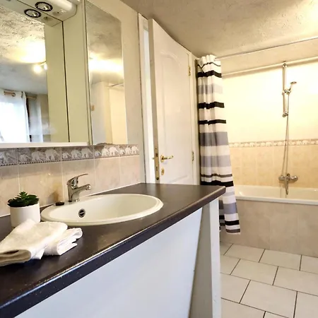 Le Gitanne Casa de Férias